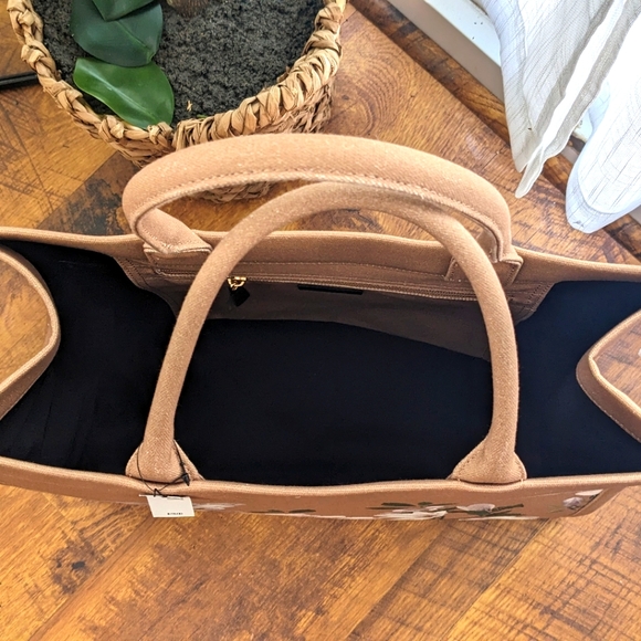 Express Floral Border Printed Canvas Tote Bag - Picture 4 of 7